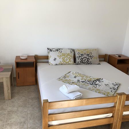 Guest House Ugljevarevic Будва Экстерьер фото