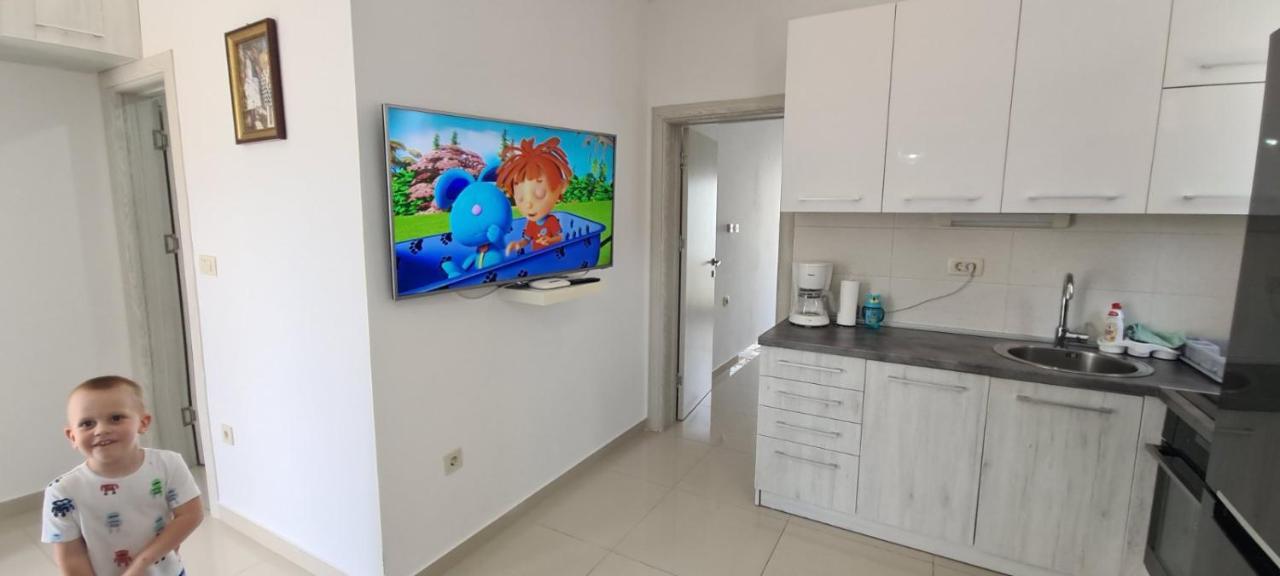 Guest House Ugljevarevic Будва Экстерьер фото