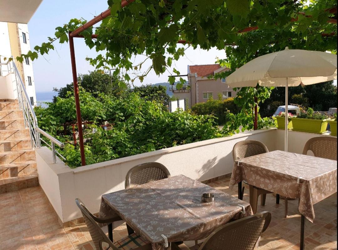 Guest House Ugljevarevic Будва Экстерьер фото