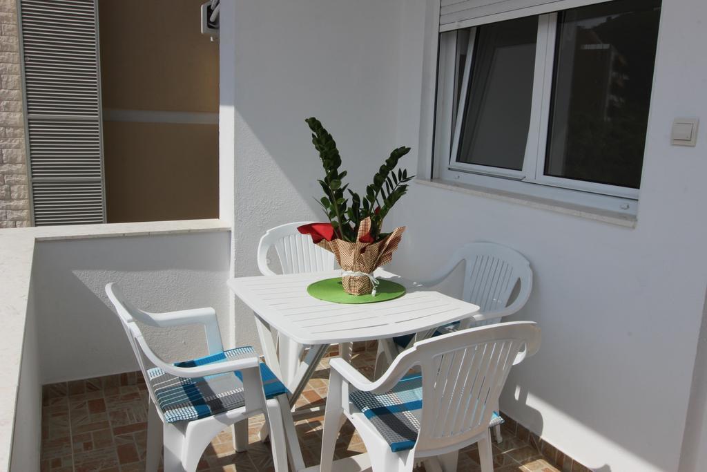 Guest House Ugljevarevic Будва Экстерьер фото