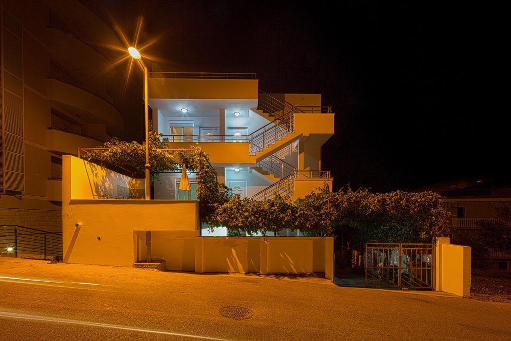 Guest House Ugljevarevic Будва Экстерьер фото